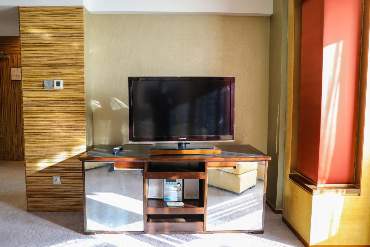 Hotel Shangri-la 5*