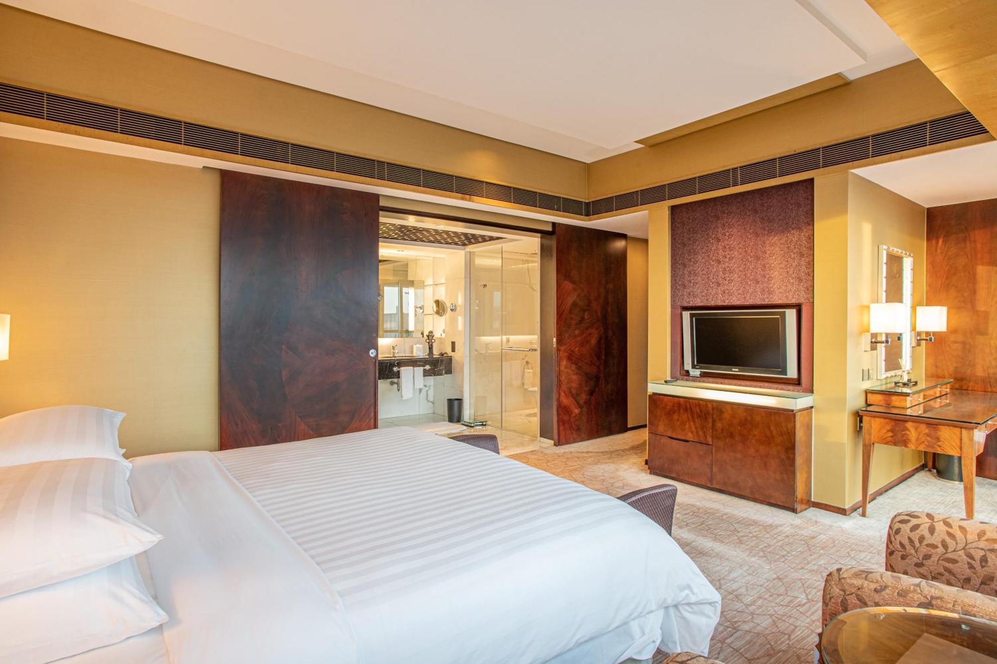 Shangri-la 5*
