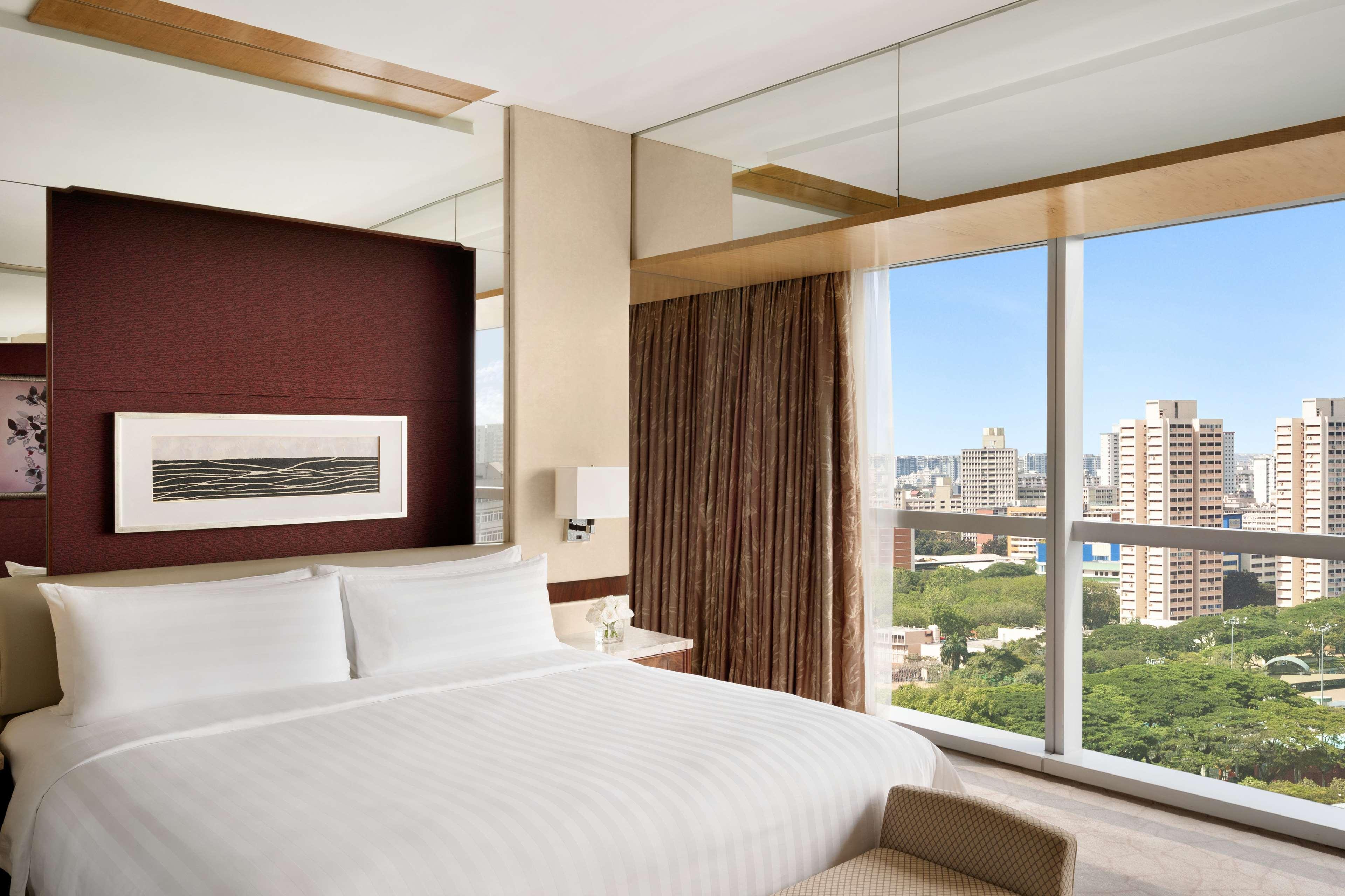 Отель Shangri-la 5*